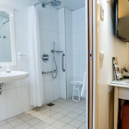 Austin's Arts Et Metiers Hotell 3*