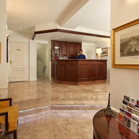 Hotell Austin's Arts Et Metiers 3*