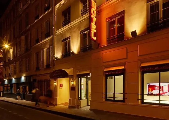 오스틴스 아르 에 메티에 3*