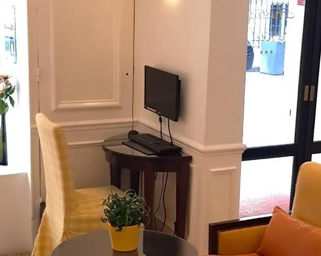 오스틴스 아르 에 메티에 파리