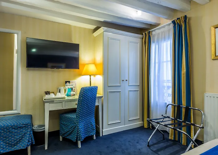 오스틴스 아르 에 메티에 호텔 3*