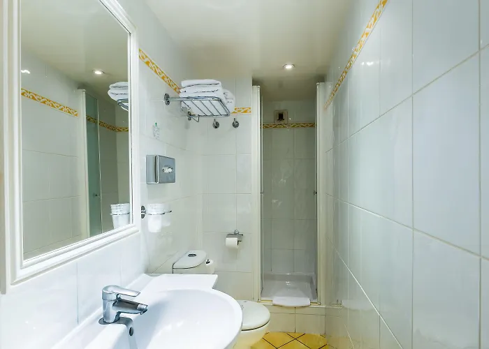 오스틴스 아르 에 메티에 3* 파리