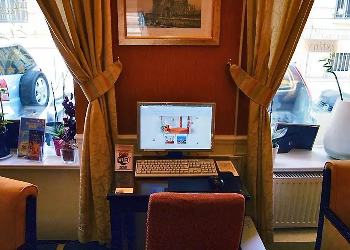 오스틴스 아르 에 메티에 3* 파리