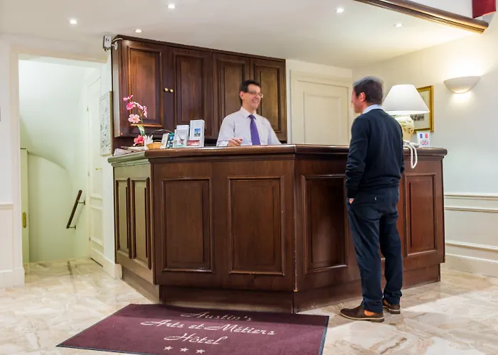 Austin's Arts Et Metiers Hotel