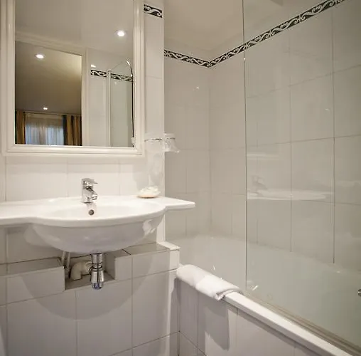 Austin's Arts Et Metiers Hotel 3*